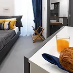 Tito\'S Rooms